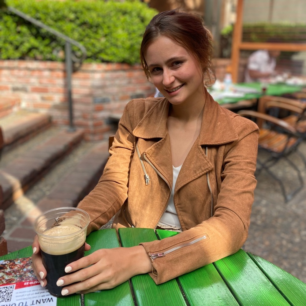 Meet your Posher, Elizabeth